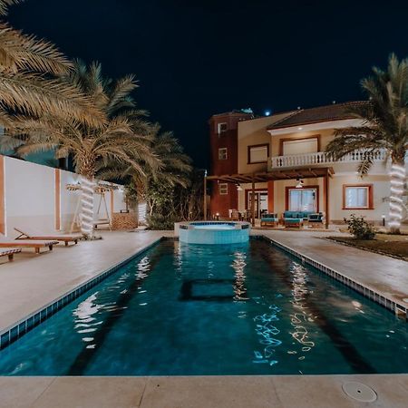 Luxury Private Villa With Pool 洪加達 外观 照片