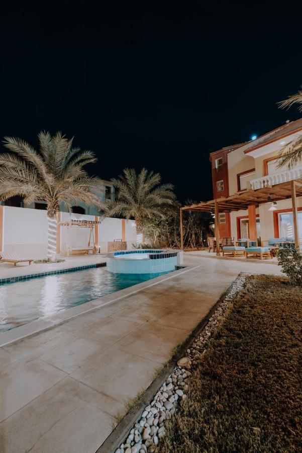 Luxury Private Villa With Pool 洪加達 外观 照片