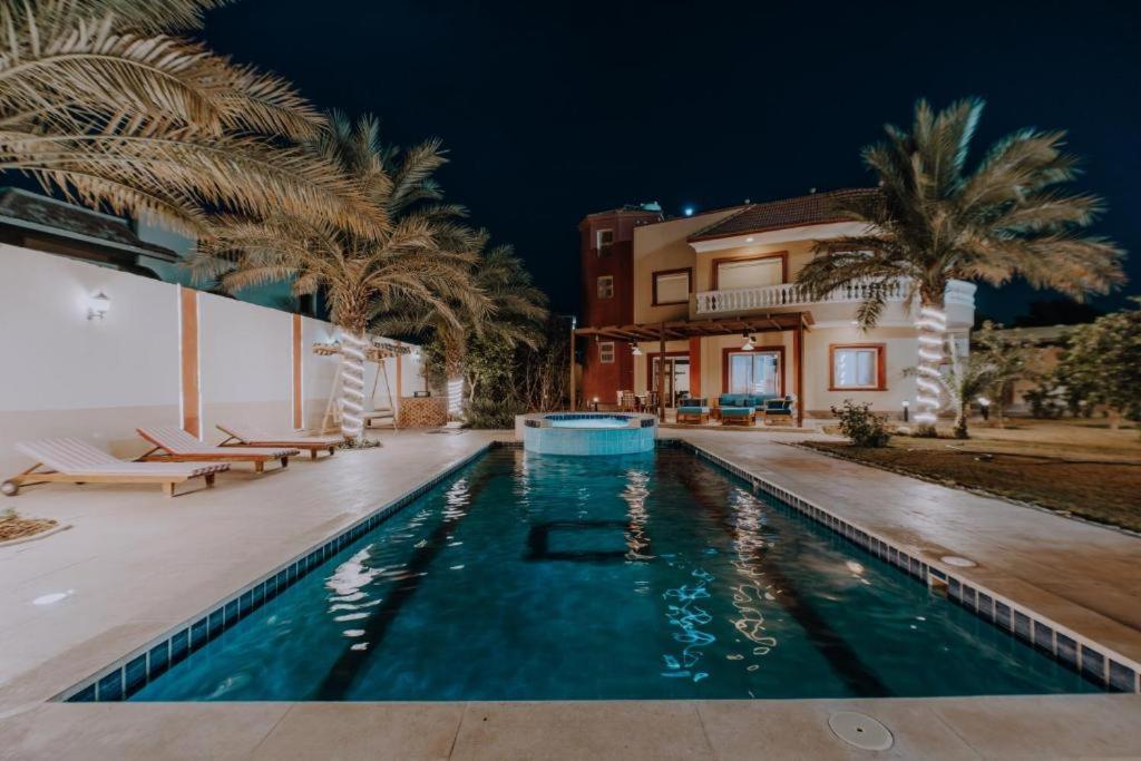 Luxury Private Villa With Pool 洪加達 外观 照片